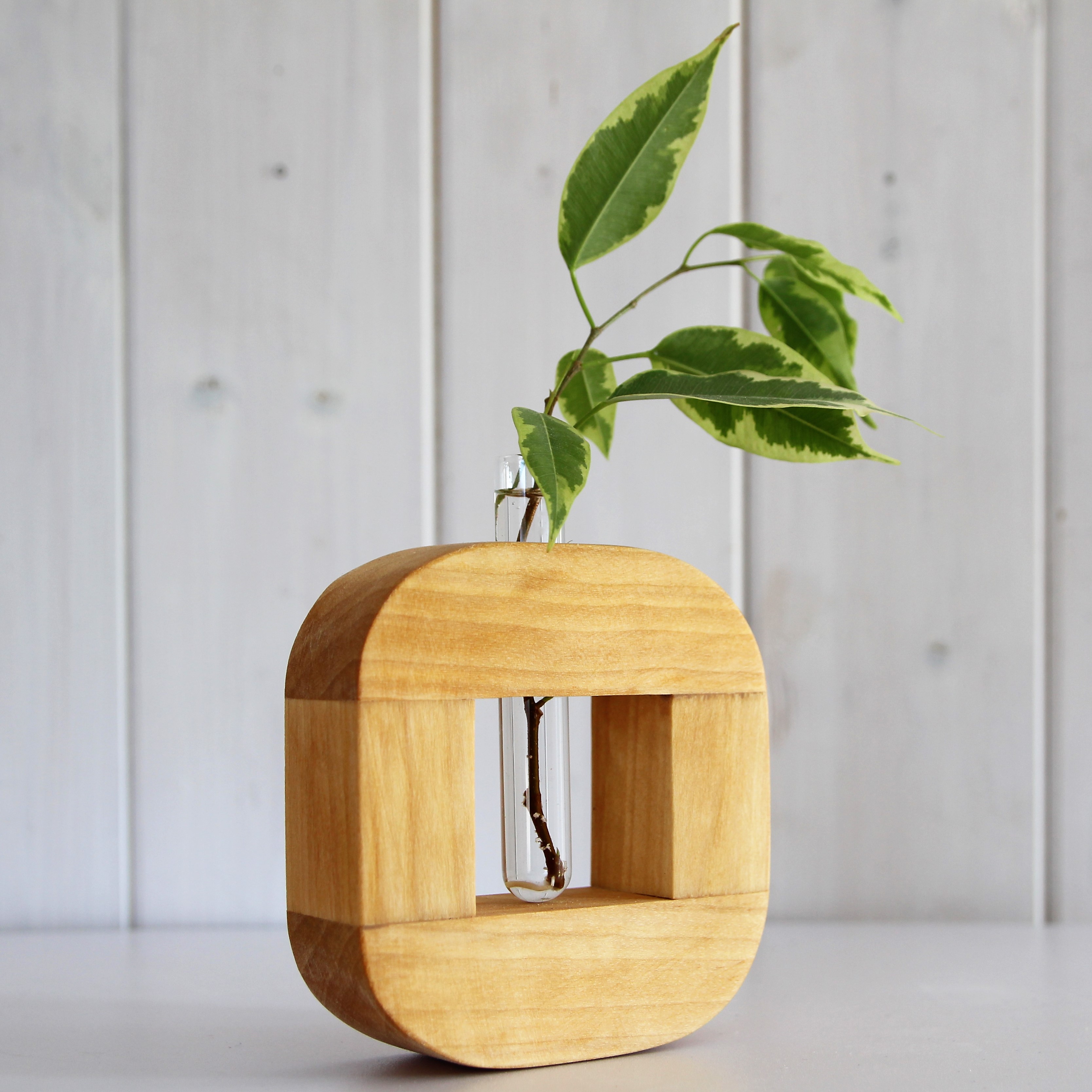 VÁZIČKY MINIMALISTICKÉ 