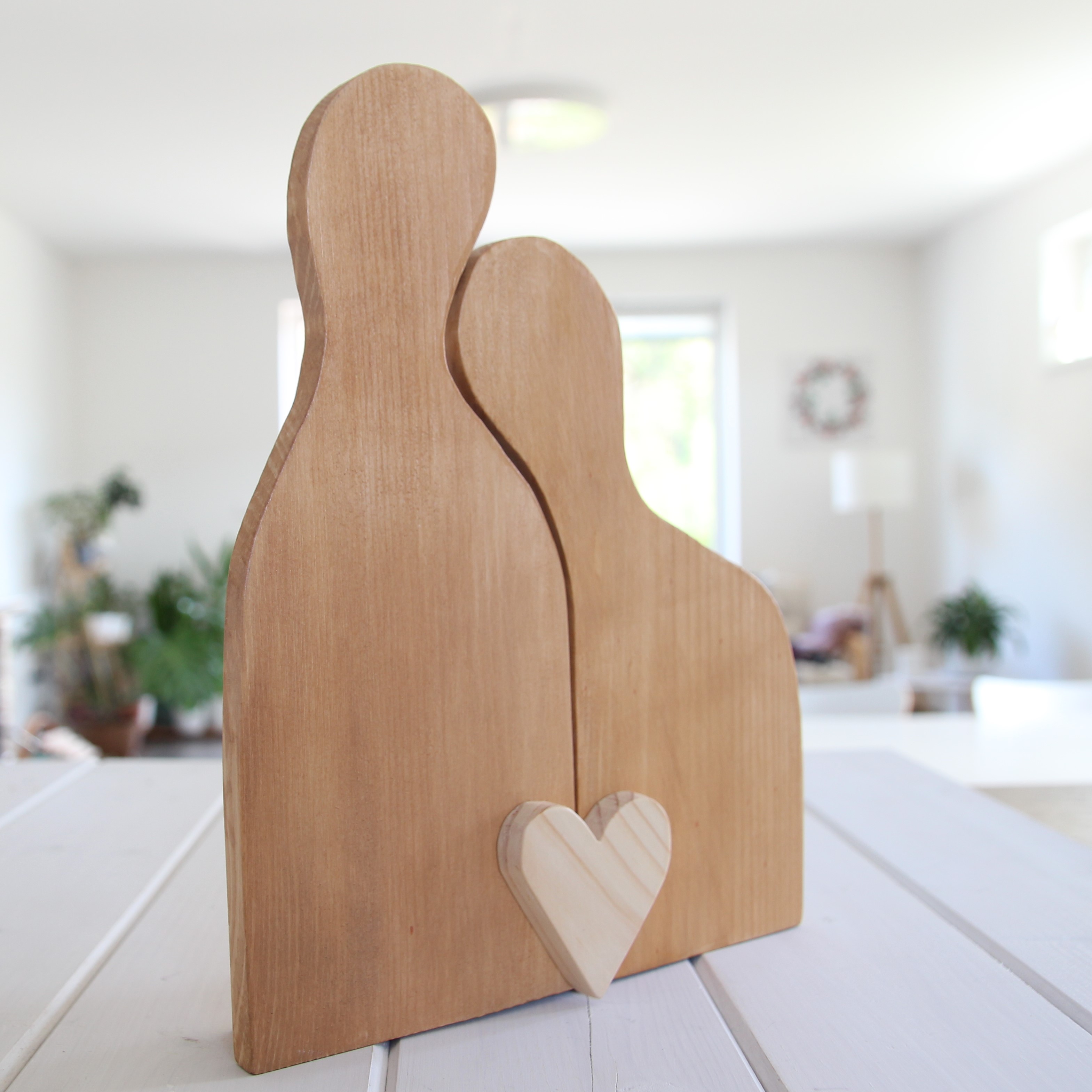 ANDĚLÉ, POSTAVY VYŘEZÁVANÉ