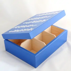 Krabička modrá, s větvičkami