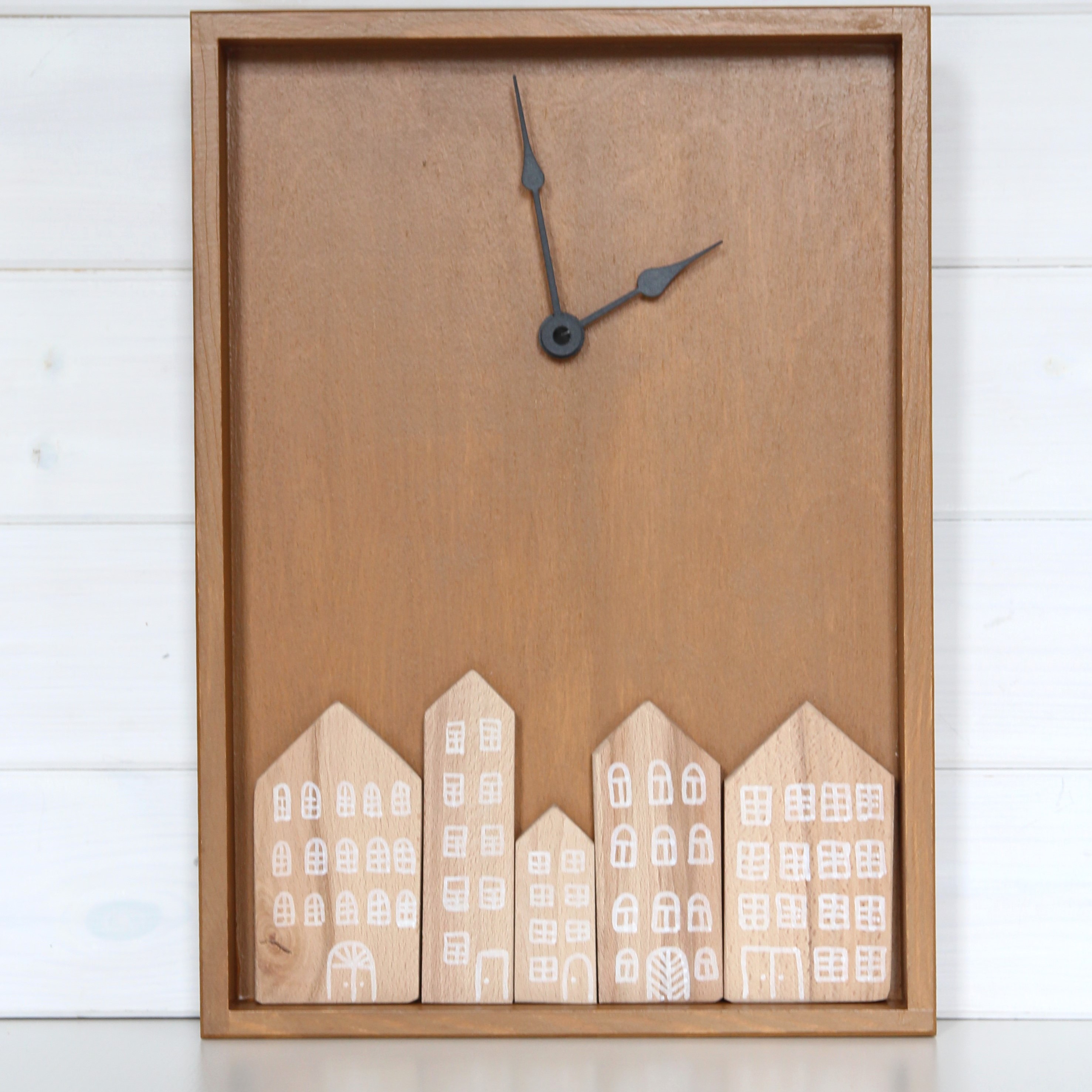 Hodiny - Ulice dřevěná