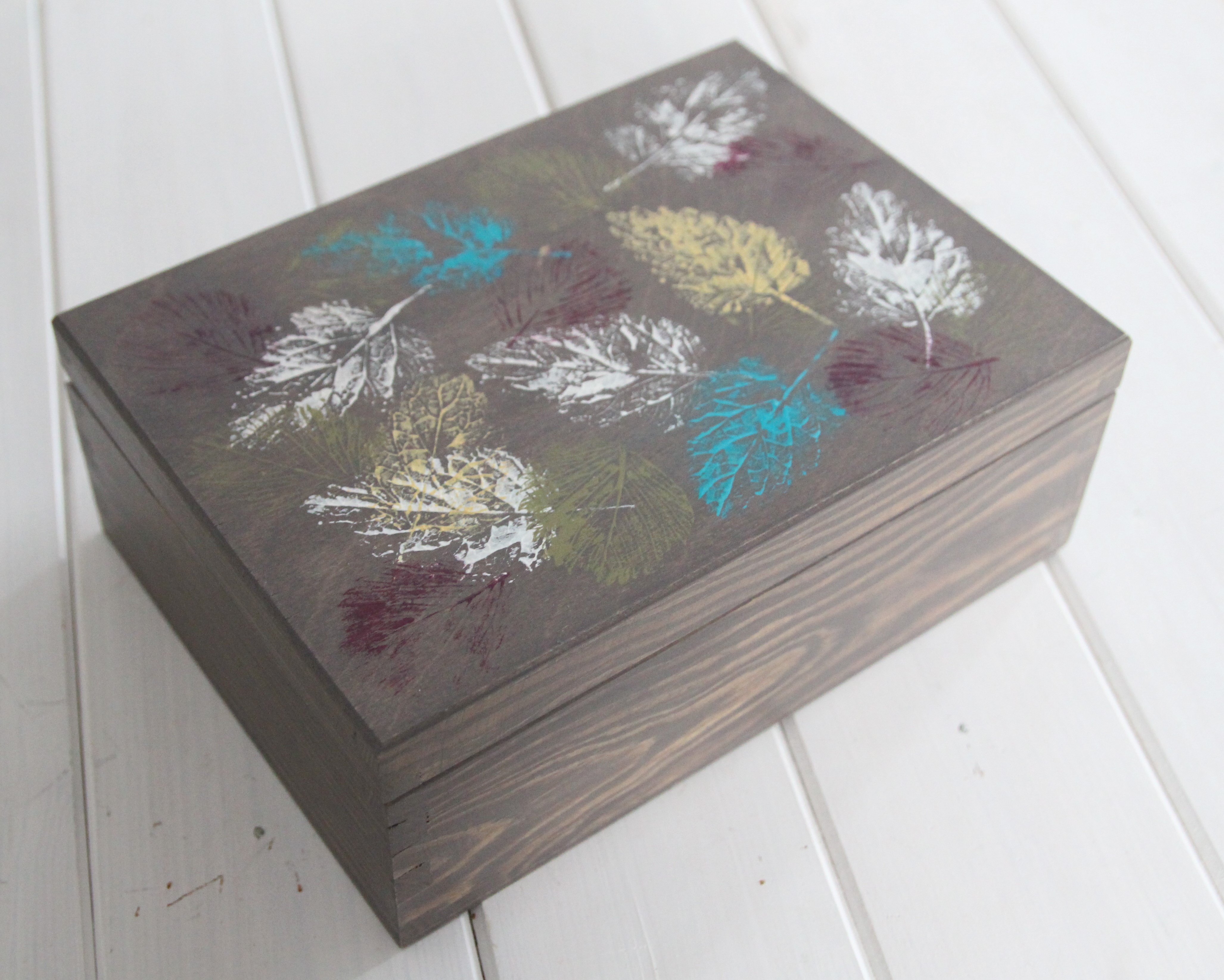 Krabička Listopadová