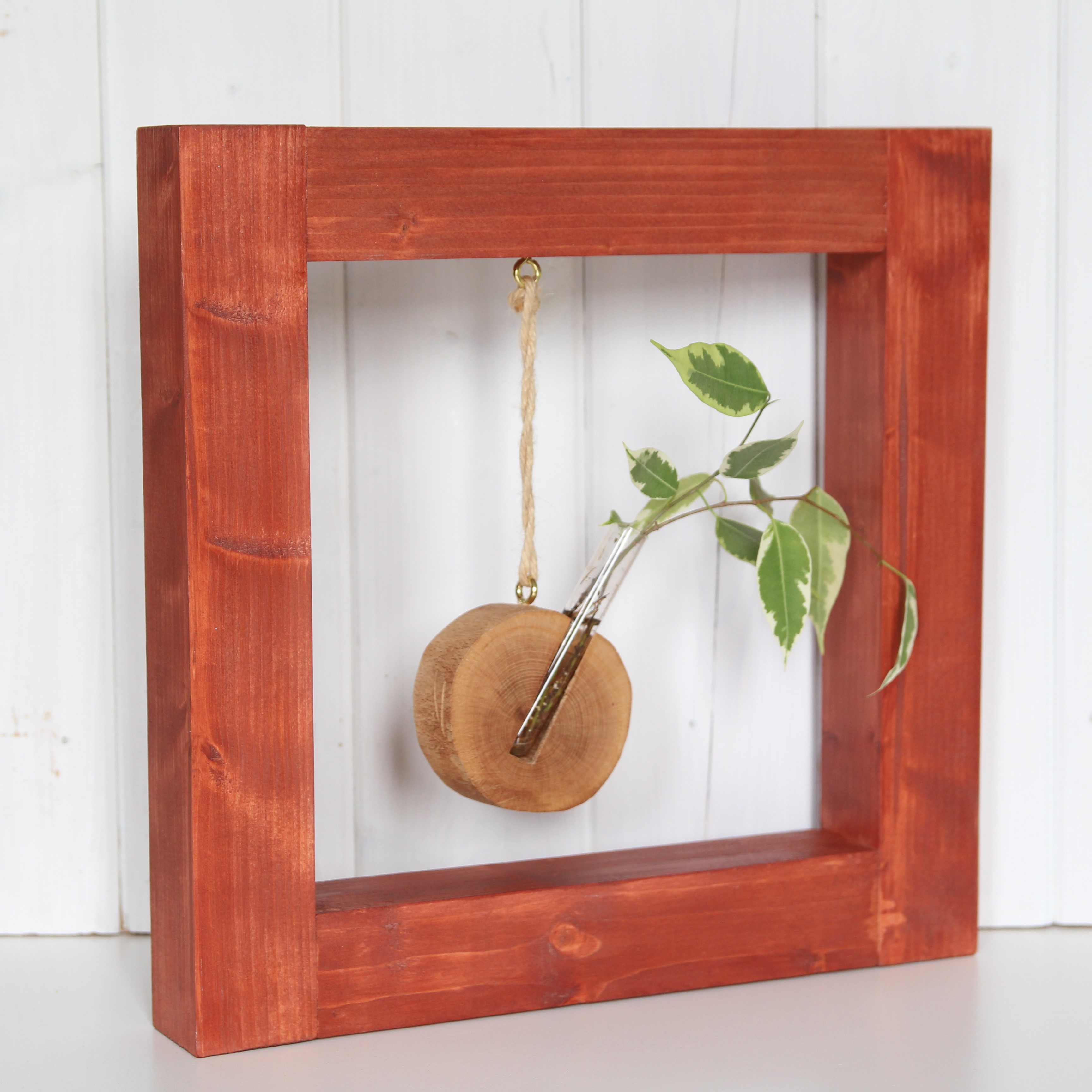 Zarámovaný závěs