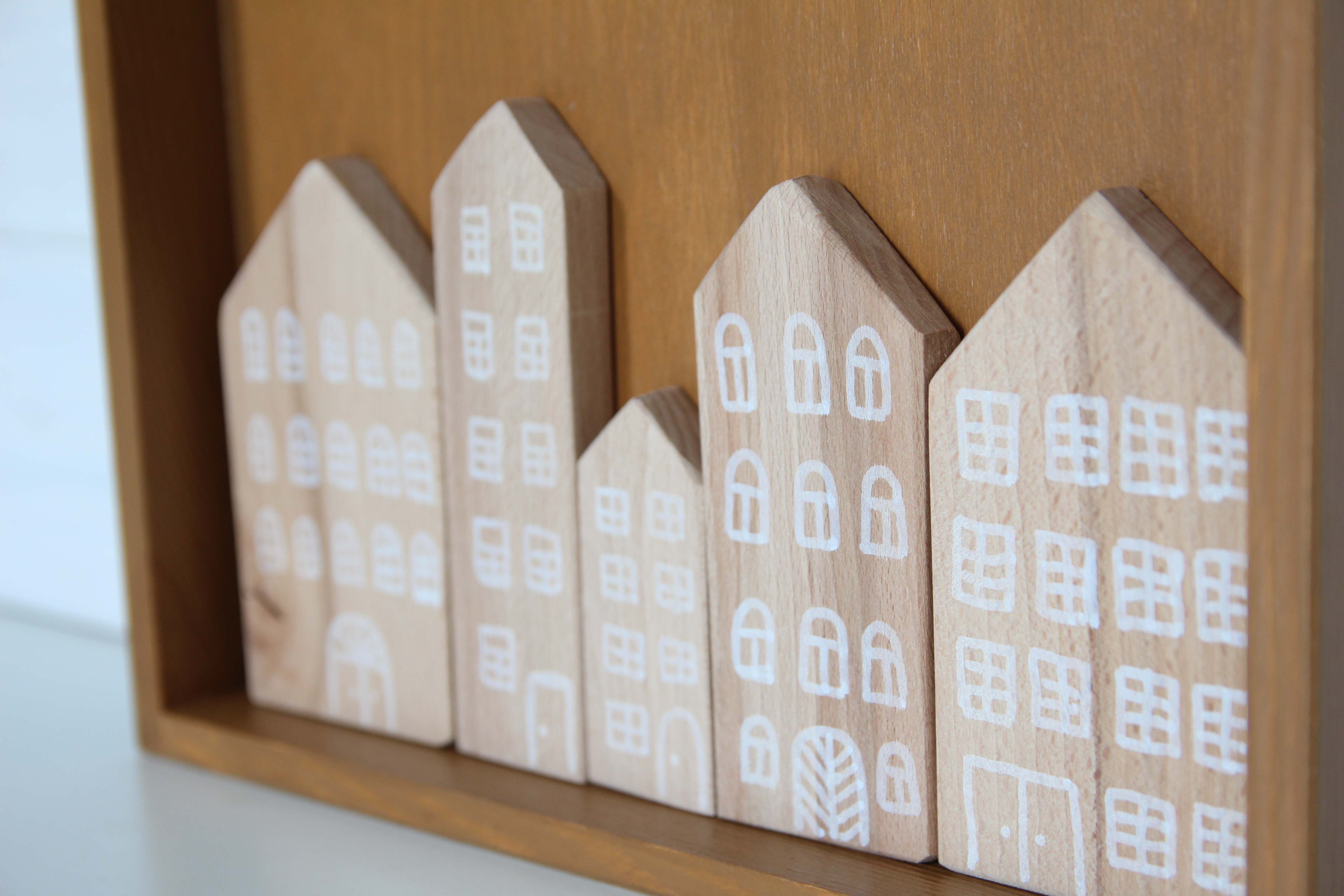 Hodiny - Ulice dřevěná