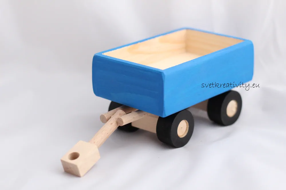 Dřevěný traktor - Modrý