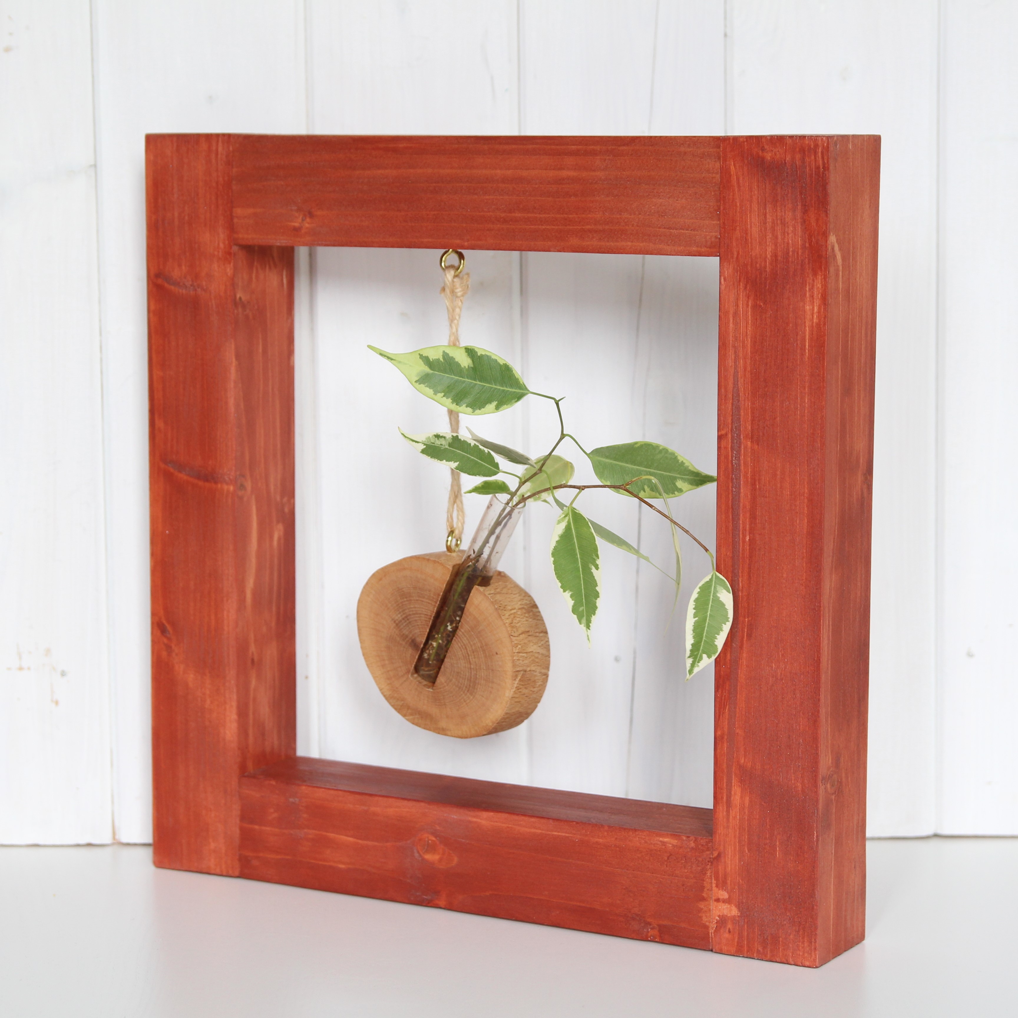 Zarámovaný závěs